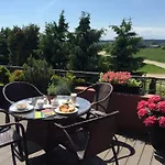 Oberza Pod Roza Restauracja, Sauny, Jacuzzi Bed and Breakfast Nowy Targ