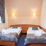 Oberza Pod Roza Restauracja, Sauny, Jacuzzi Bed and Breakfast 3*