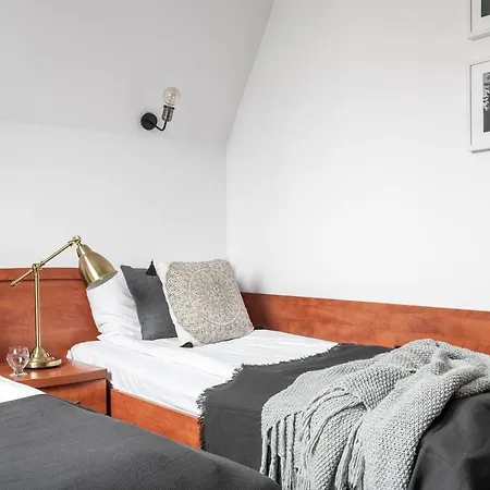 Oberza Pod Roza Restauracja, Sauny, Jacuzzi فندق مبيت وإفطار نوفه تارخ