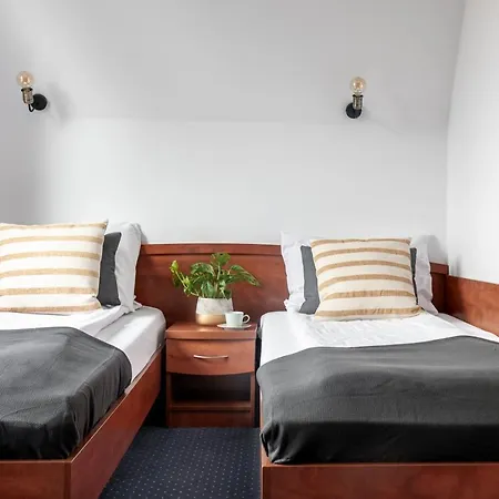 Oberza Pod Roza Restauracja, Sauny, Jacuzzi Nowy Targ