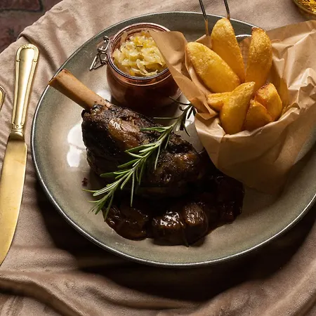 Oda ve Kahvaltı Oberza Pod Roza Restauracja, Sauny, Jacuzzi Nowy Targ