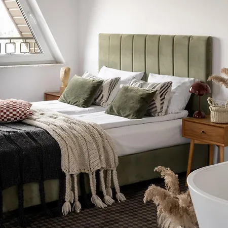 Oberza Pod Roza Restauracja, Sauny, Jacuzzi ベッド・アンド・ブレックファスト ノヴィ・タルク