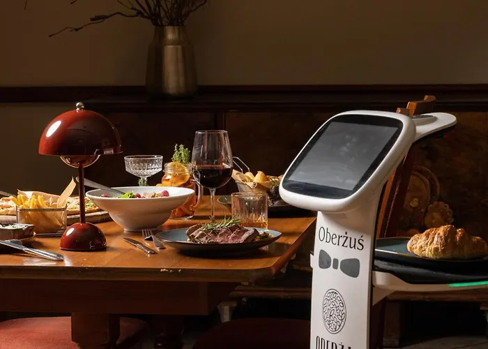 Oberza Pod Roza Restauracja, Sauny, Jacuzzi ベッド・アンド・ブレックファスト