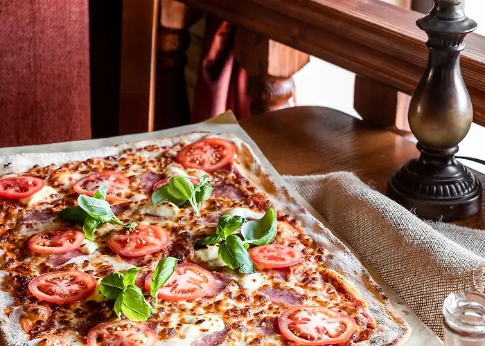 Oberza Pod Roza Restauracja, Sauny, Jacuzzi 住宿加早餐酒店