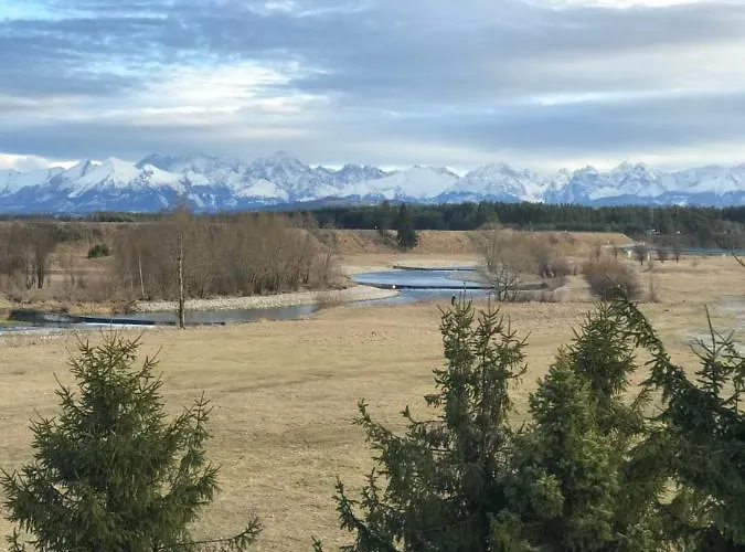 住宿加早餐酒店 Oberza Pod Roza Restauracja, Sauny, Jacuzzi 新塔尔格